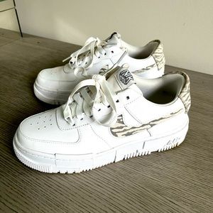 Nike Air Force women’s size 6